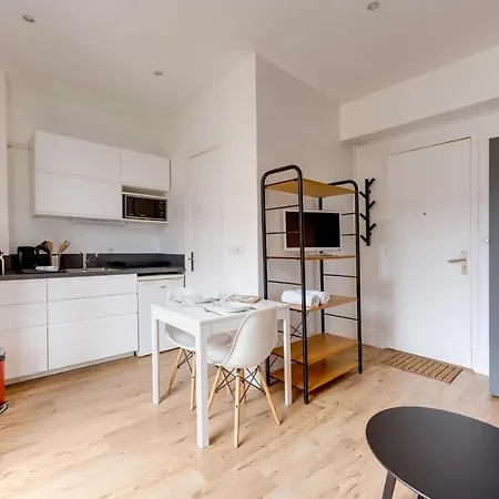 Le Mont Blanc - Charming T1 Ideal For 2 People With Balcony *