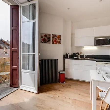 Le Mont Blanc - Charming T1 Ideal For 2 People With Balcony *