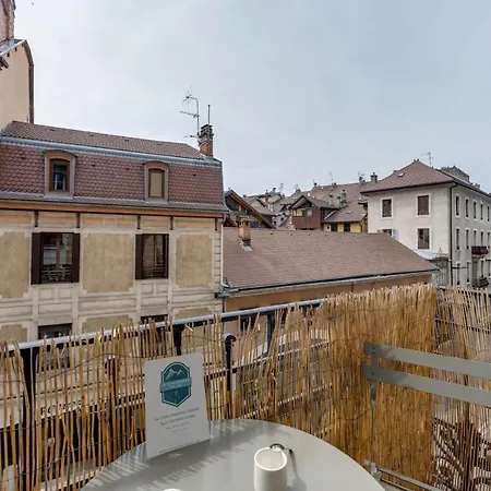 Apartment Le Mont Blanc - Charming T1 Ideal For 2 People With Balcony