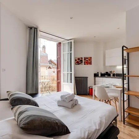 Le Mont Blanc - Charming T1 Ideal For 2 People With Balcony * Annecy