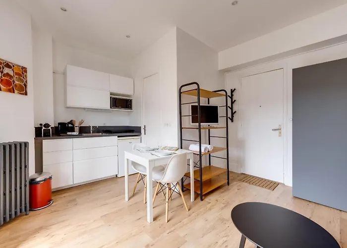 Le Mont Blanc - Charming T1 Ideal For 2 People With Balcony *