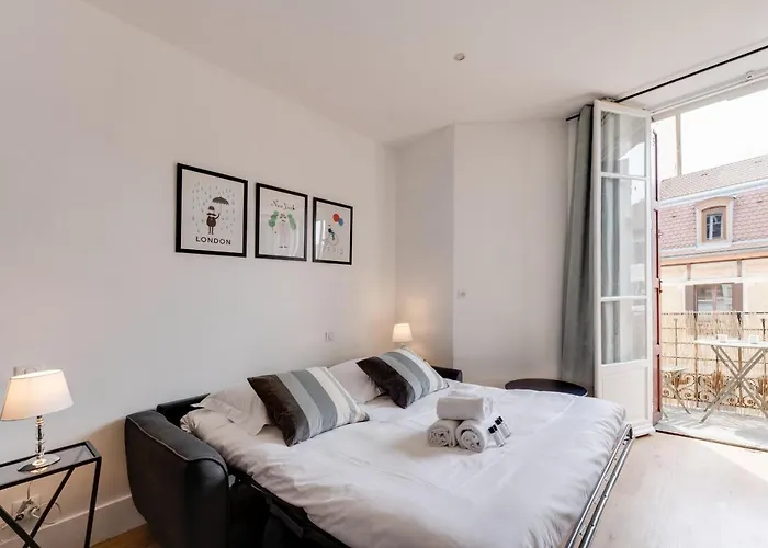 Le Mont Blanc - Charming T1 Ideal For 2 People With Balcony